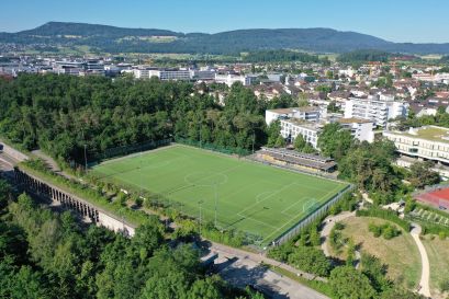 Das Fussballfeld beim Einschlag - hier soll eine neue Freizeitanlage entstehen.