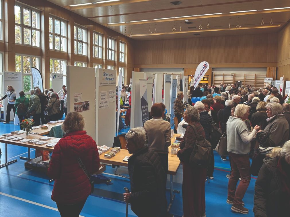 Gut besuchte «Senioremäss» in der Weiermatthalle. Foto: Alterskommission