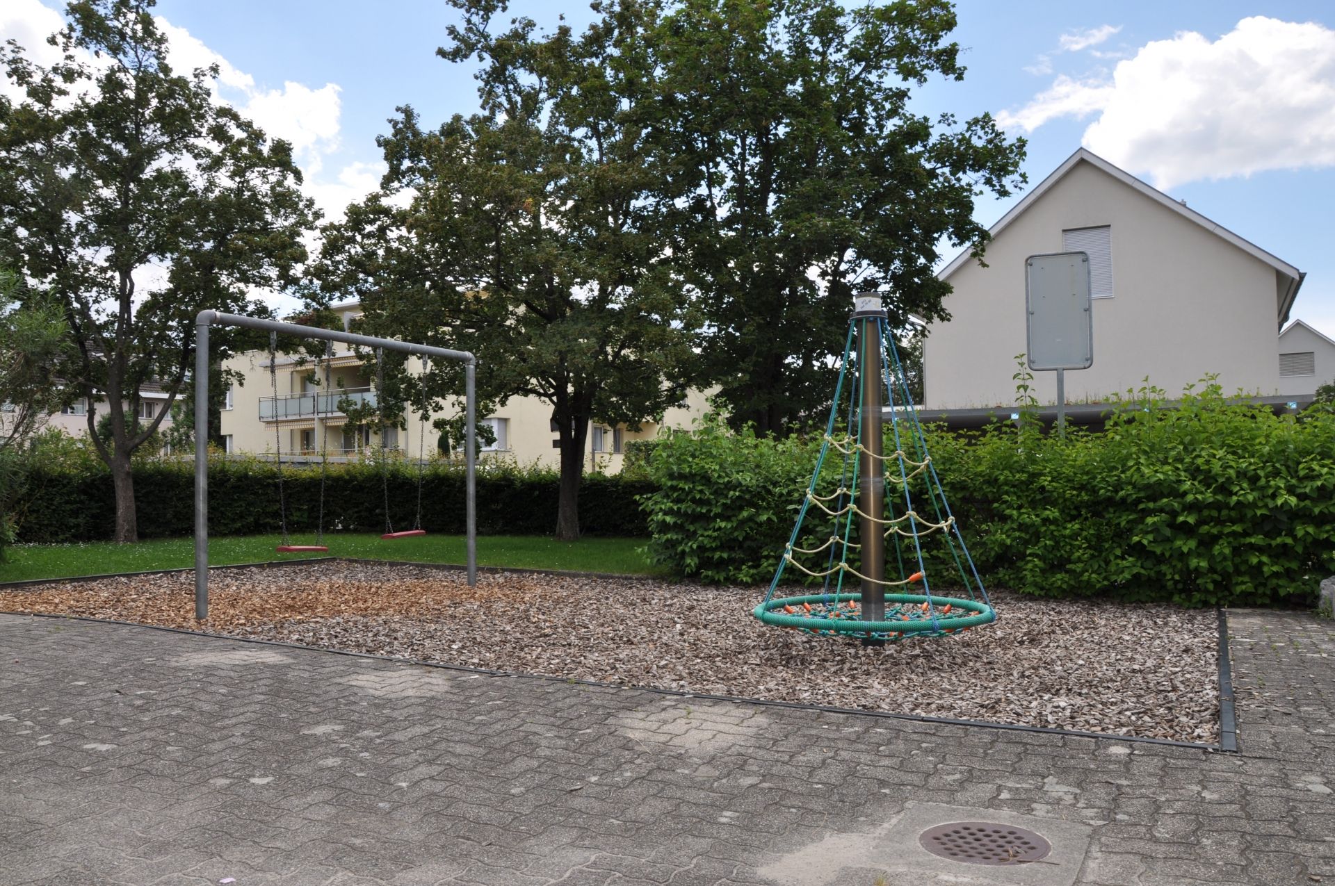 Spielplatz Angenstein mit schneller Rutschbahn