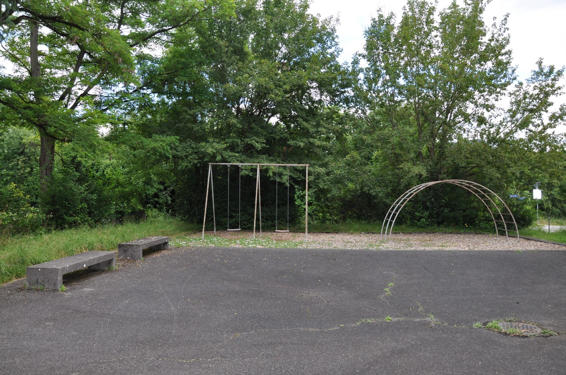 Spielplatz Angenstein mit schneller Rutschbahn